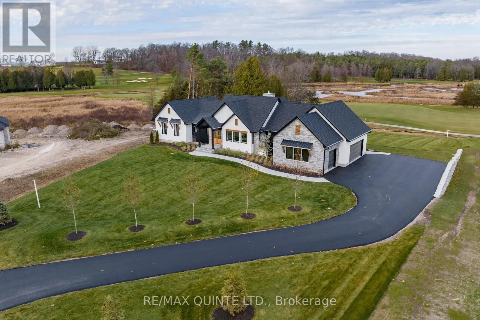 UNIT 16 - 665 HARMONY ROAD, #Unit 16