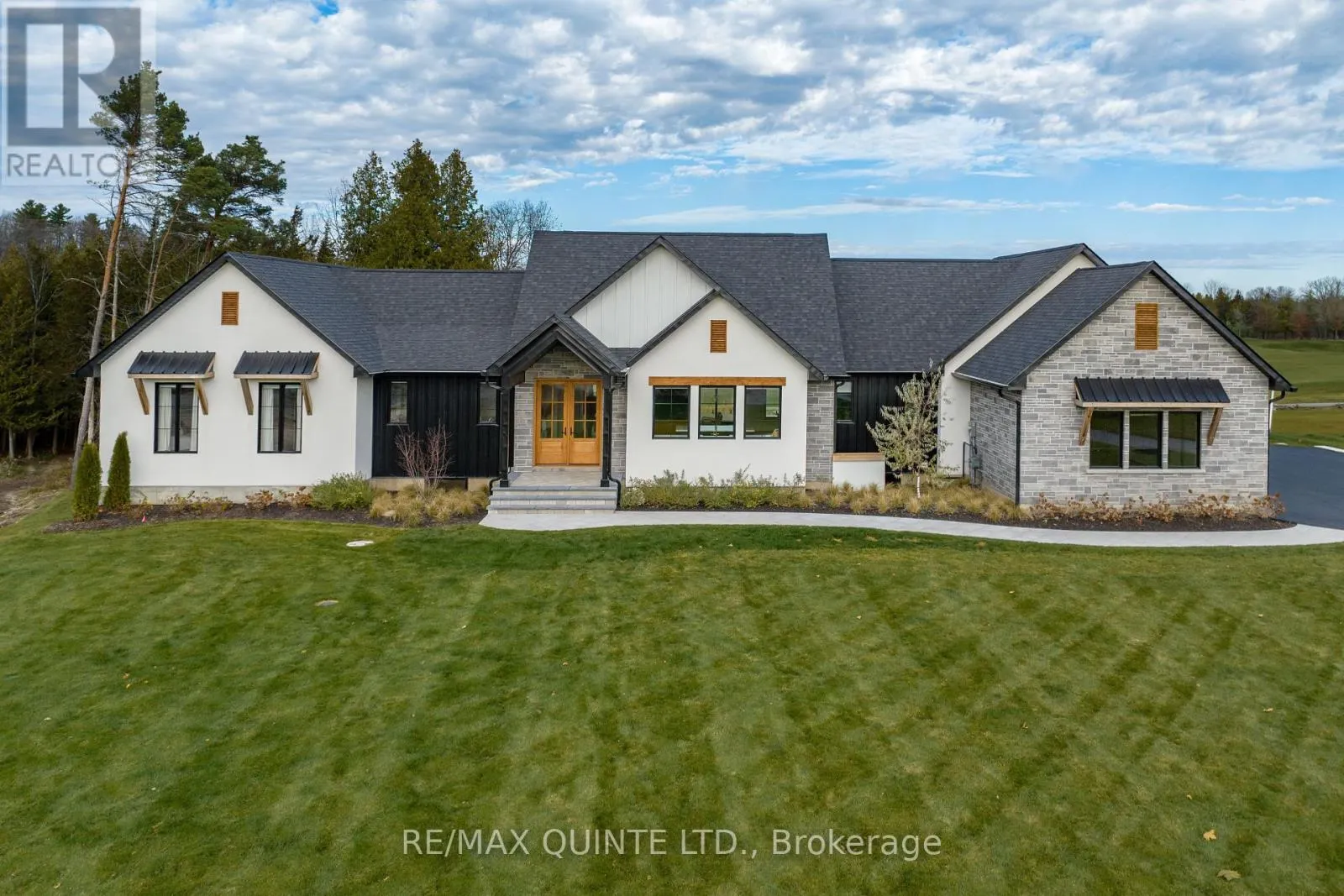 UNIT 16 - 665 HARMONY ROAD, #Unit 16