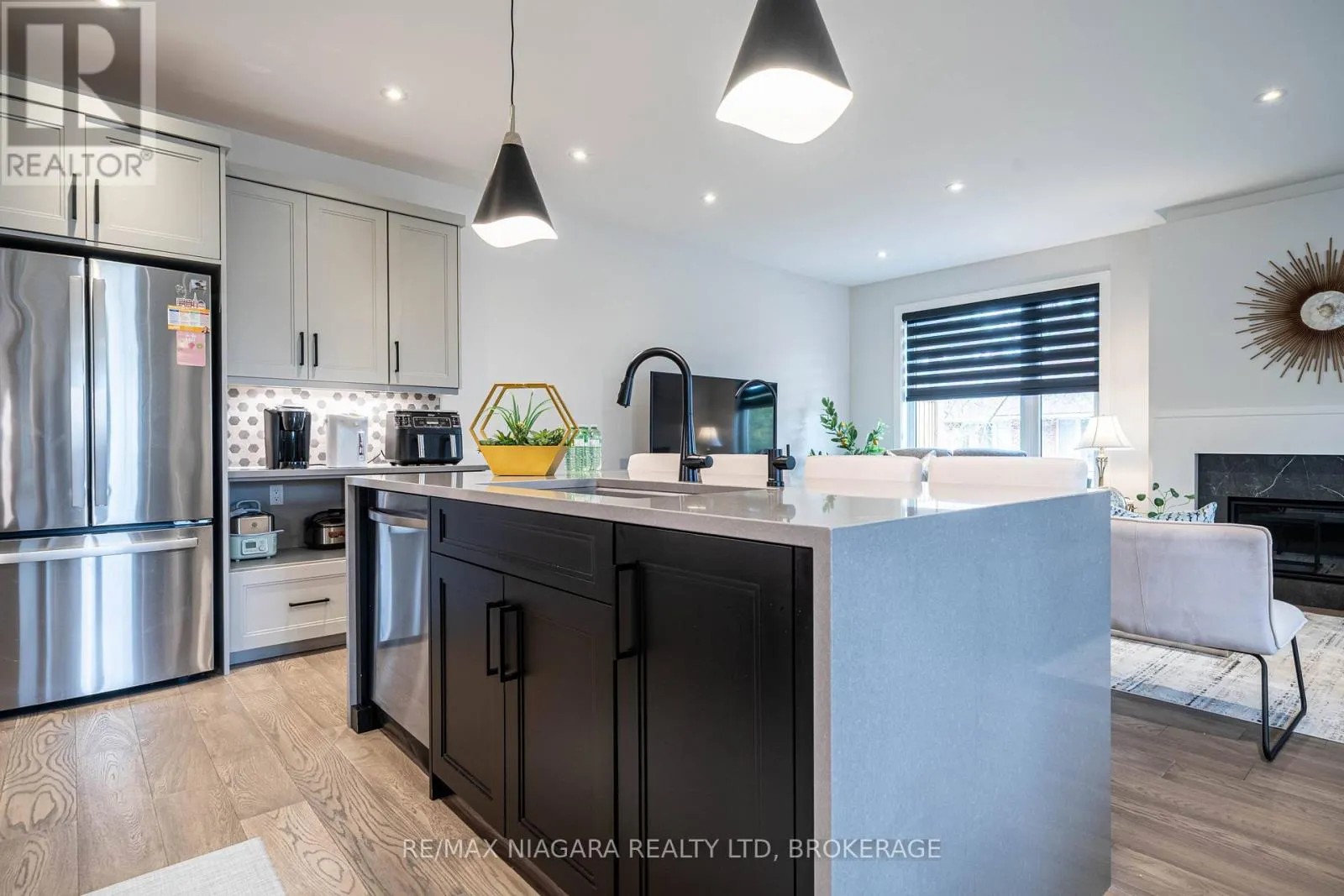 17 - 24 GRAPEVIEW DRIVE, #17