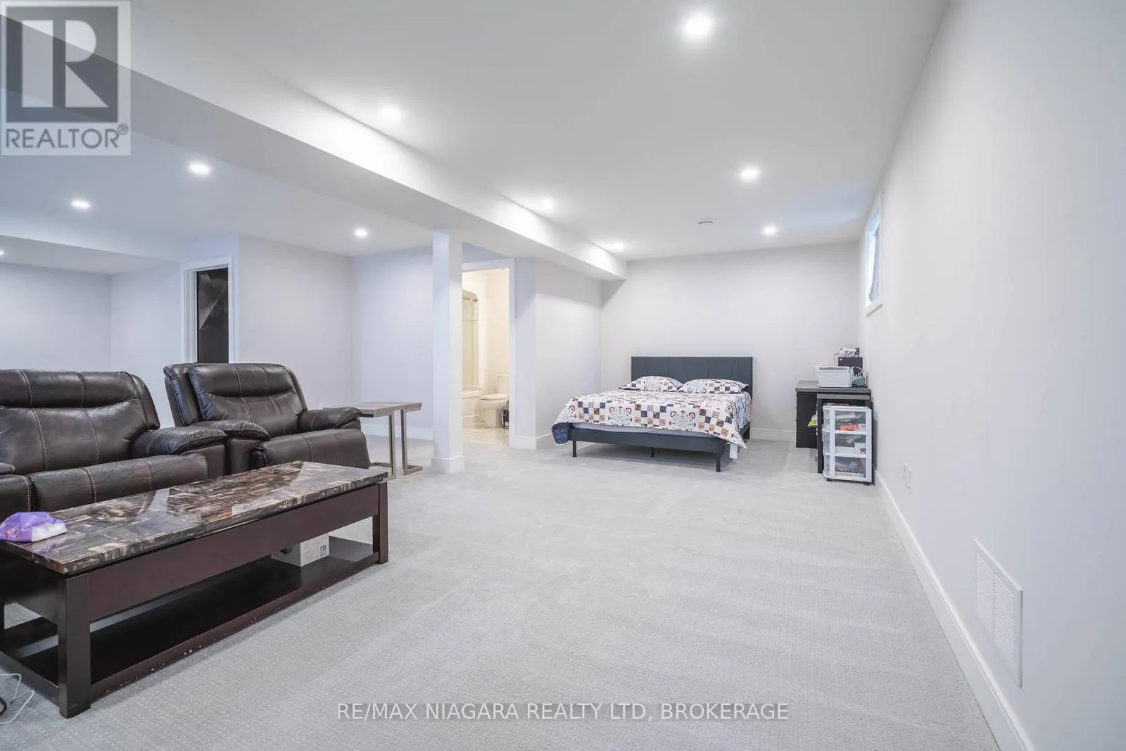 17 - 24 GRAPEVIEW DRIVE, #17
