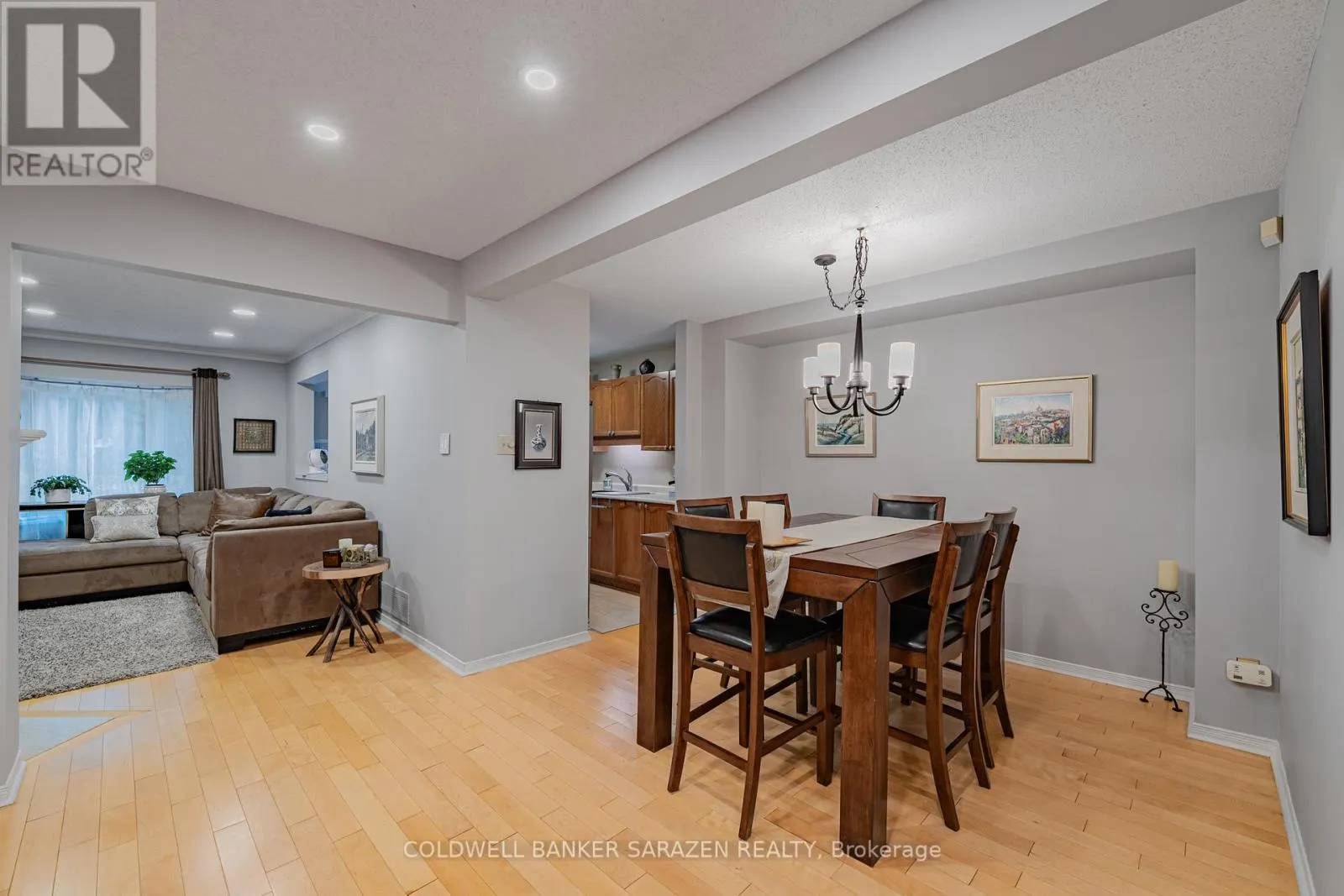 108 ASHPARK CRESCENT