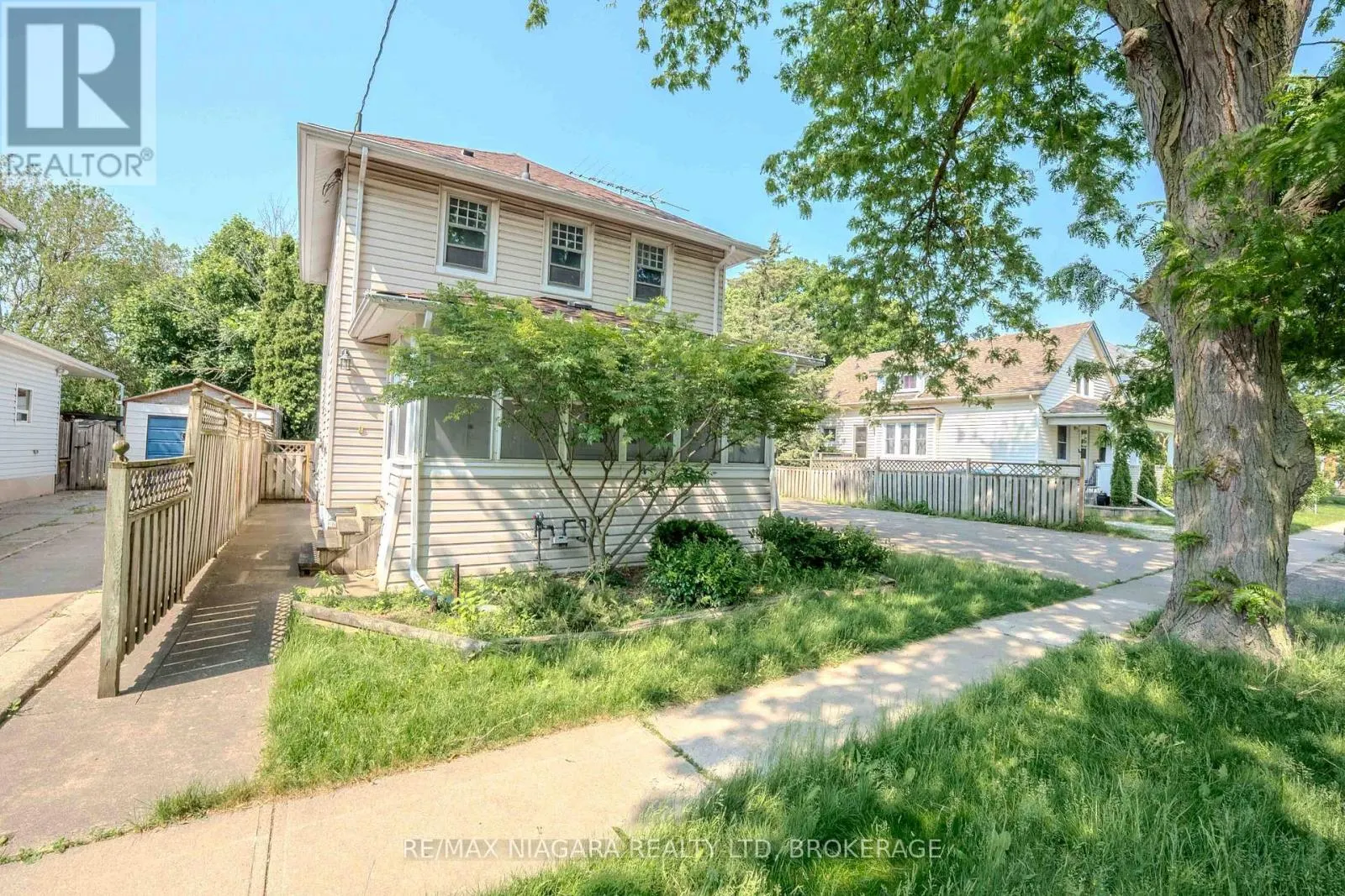 249 RUSSELL AVENUE