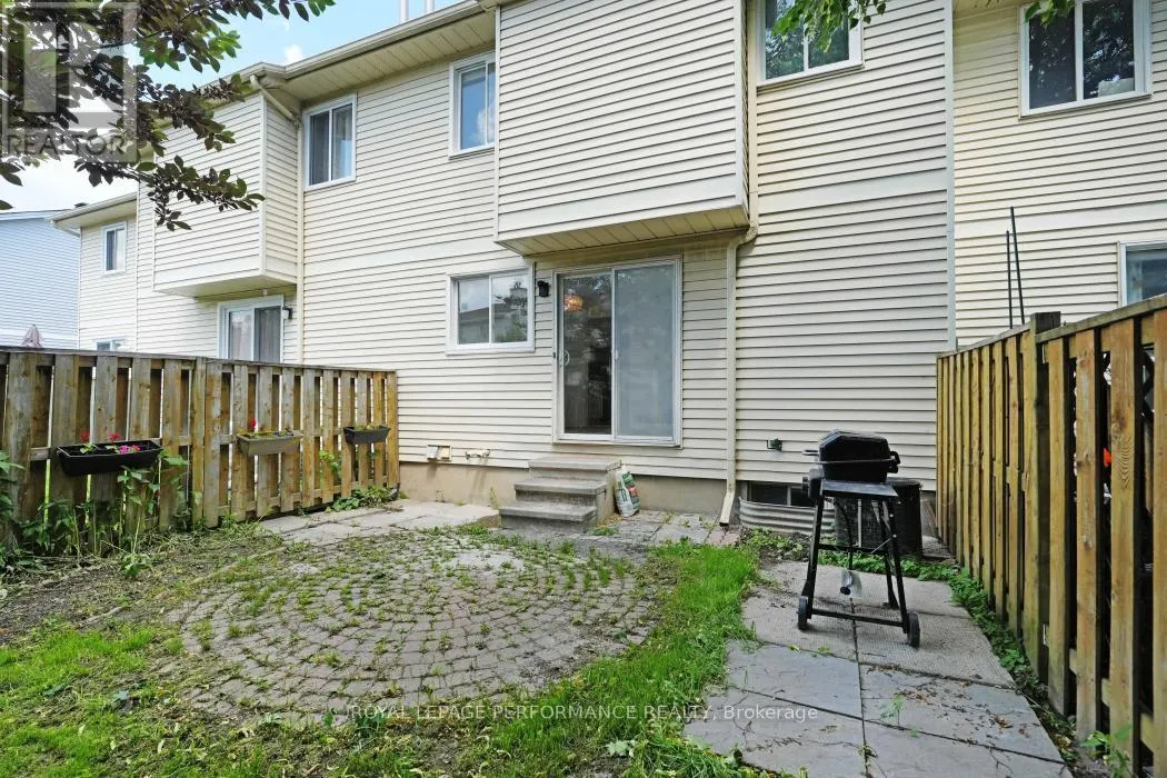1416 CARAVEL CRESCENT