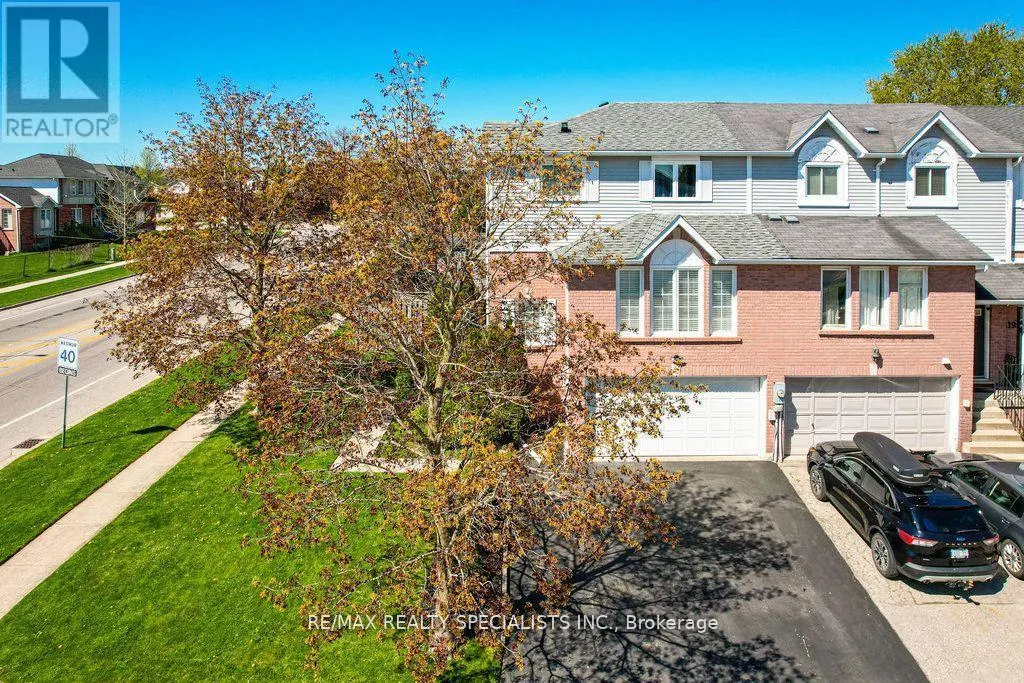 123 MIDDLEMISS CRESCENT