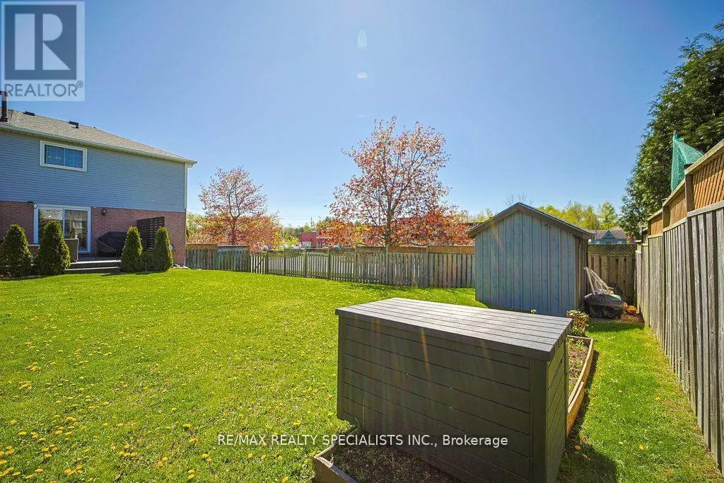 123 MIDDLEMISS CRESCENT