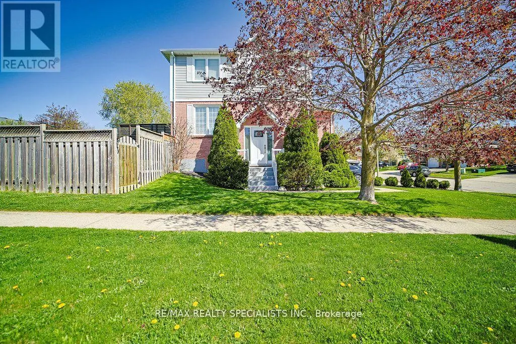 123 MIDDLEMISS CRESCENT