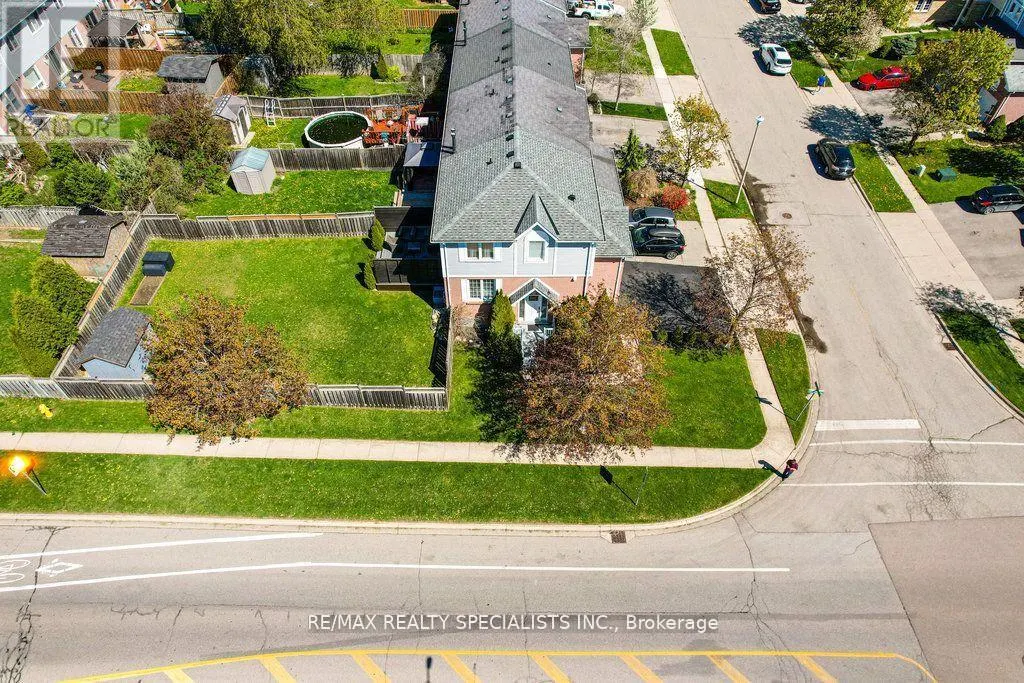 123 MIDDLEMISS CRESCENT