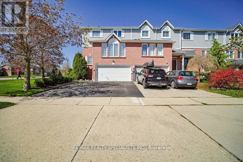 123 MIDDLEMISS CRESCENT