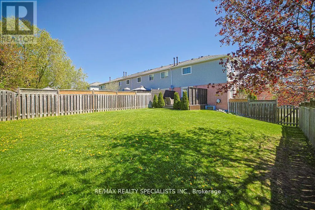 123 MIDDLEMISS CRESCENT