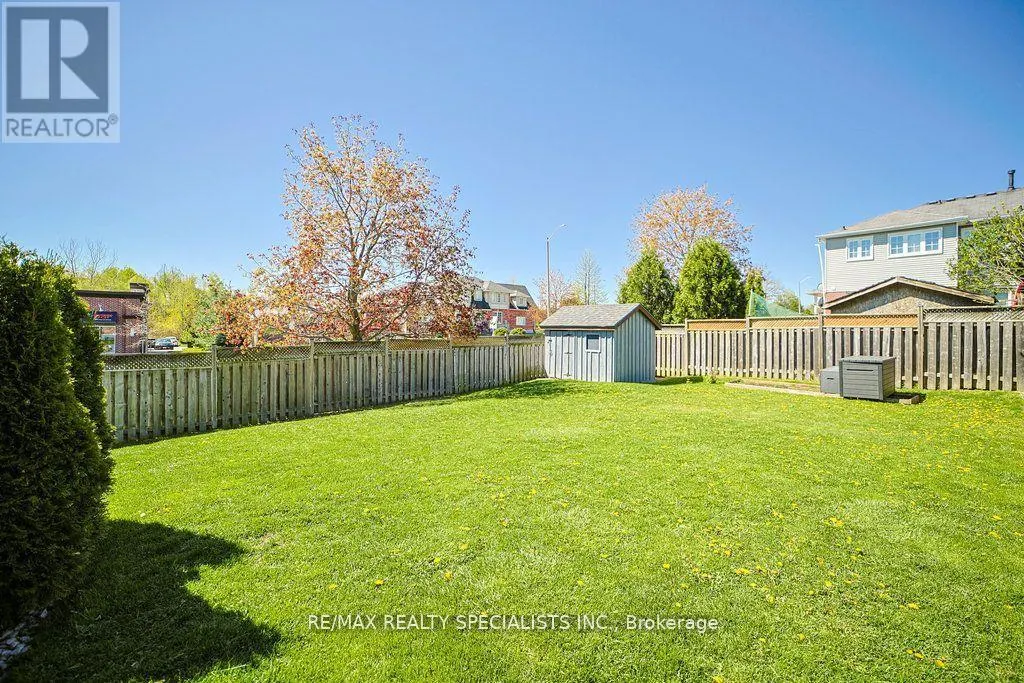 123 MIDDLEMISS CRESCENT