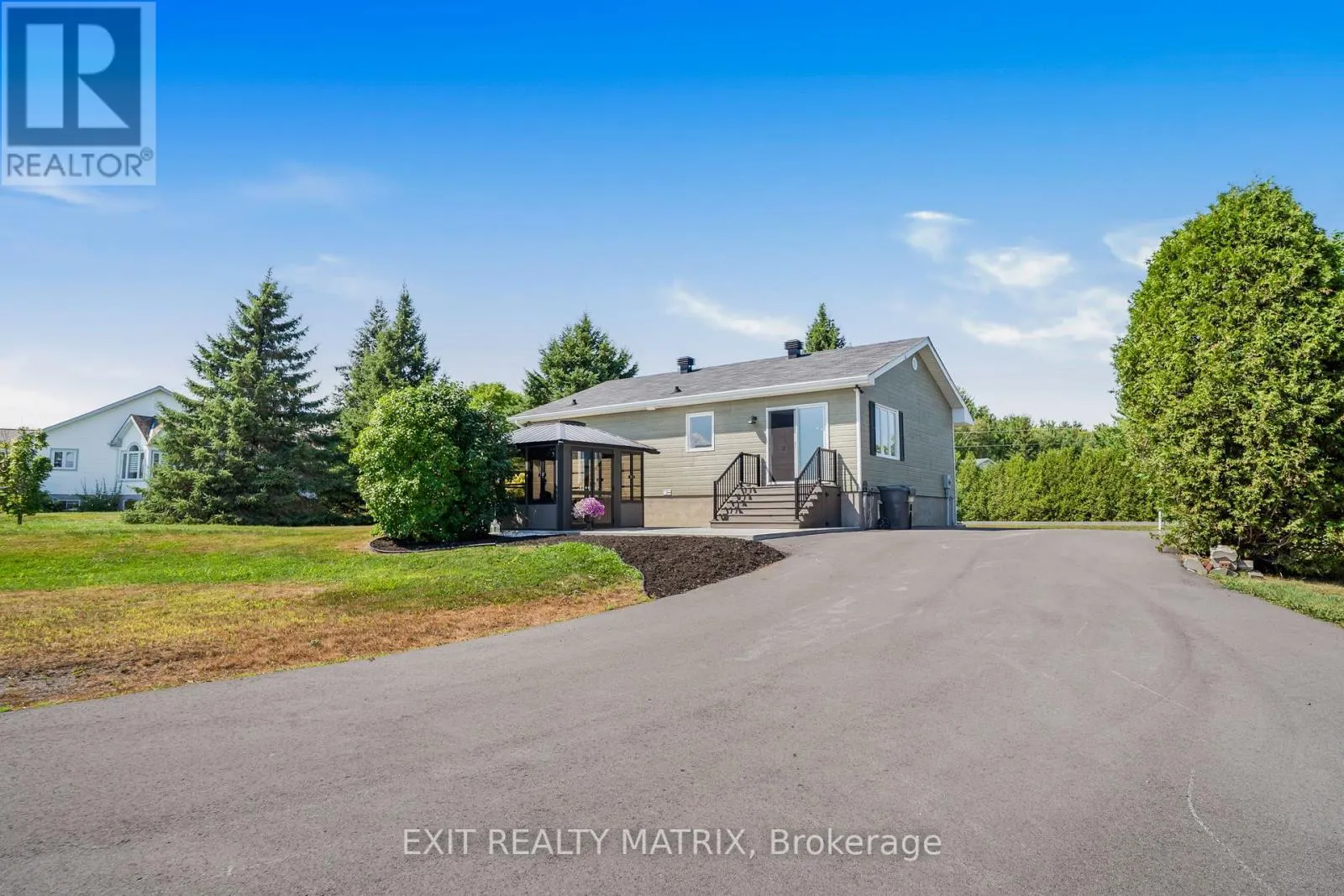 1526 SANDY HILL ROAD