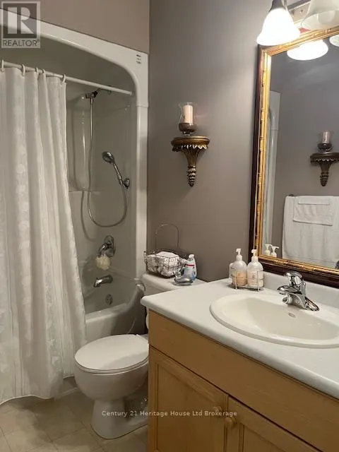 1 - 21 BALAZS COURT, #1