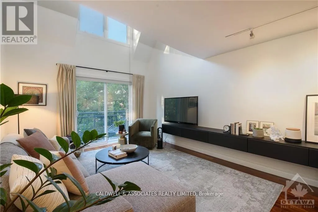 20 - 215 ST PATRICK STREET