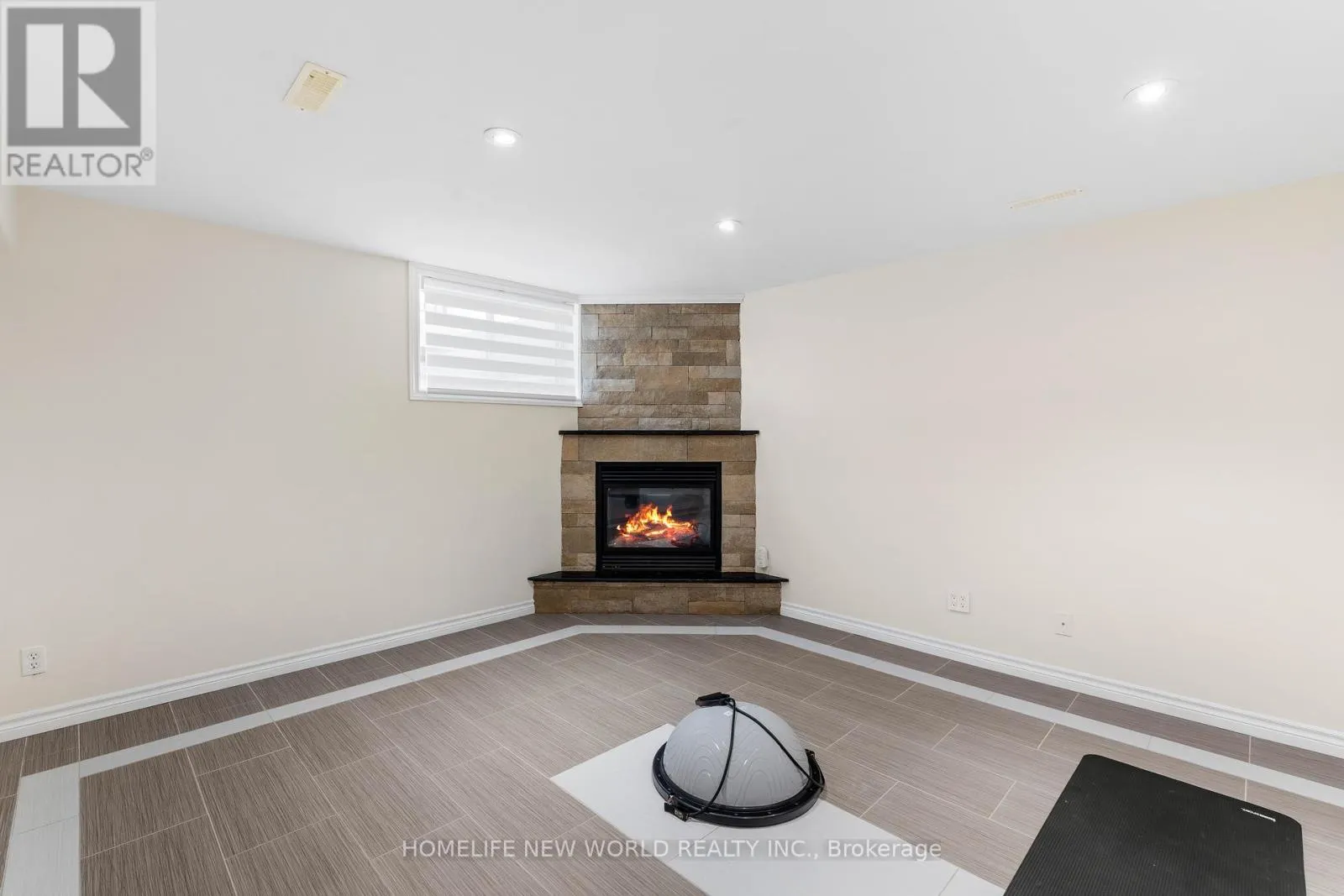 24 KIPLING DRIVE