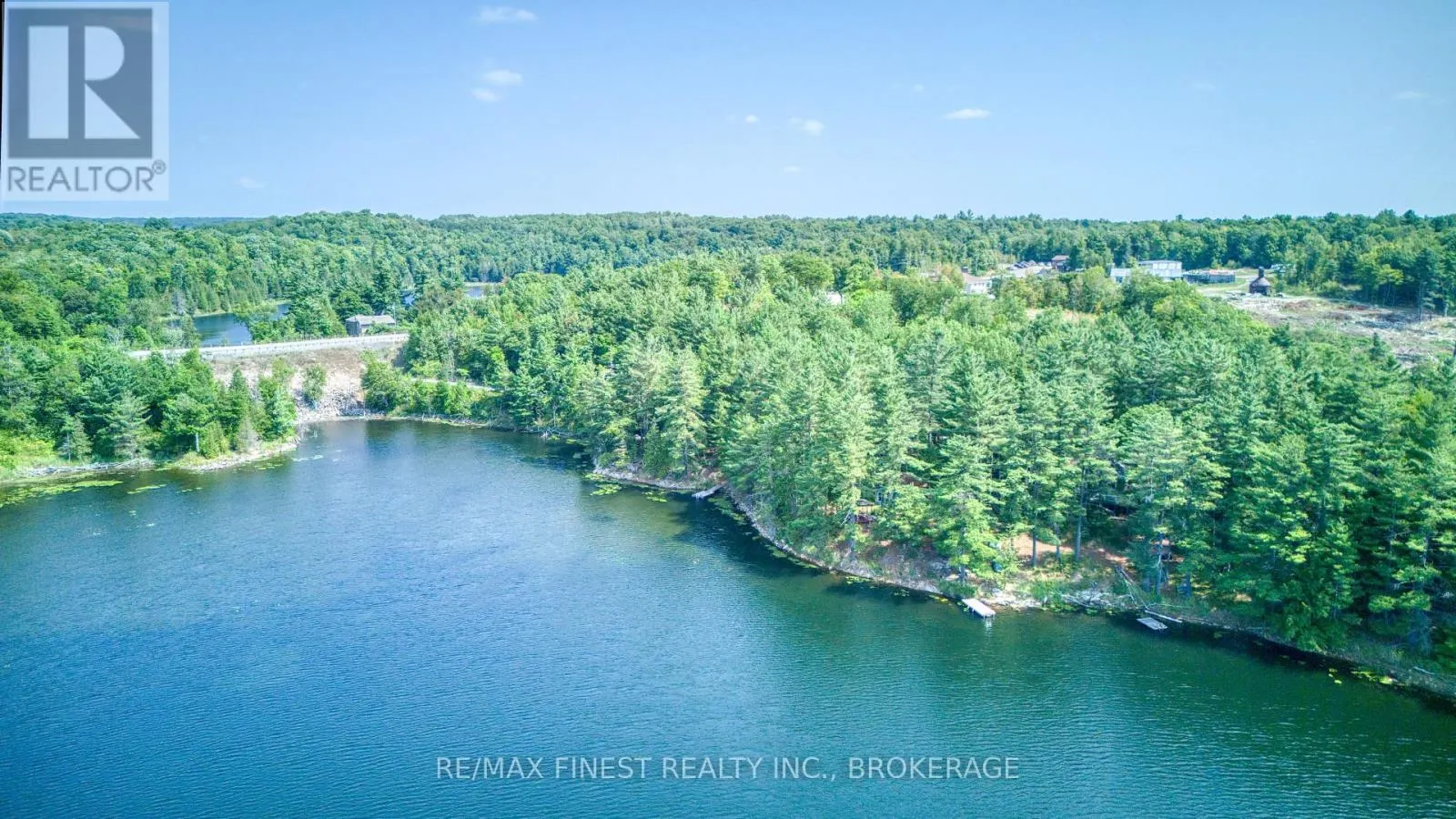1036A TWIN LAKE LANE