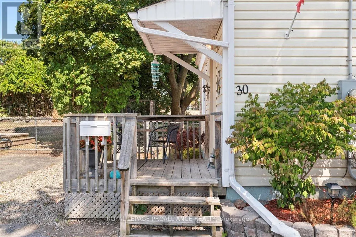 30 MIKEL AVENUE