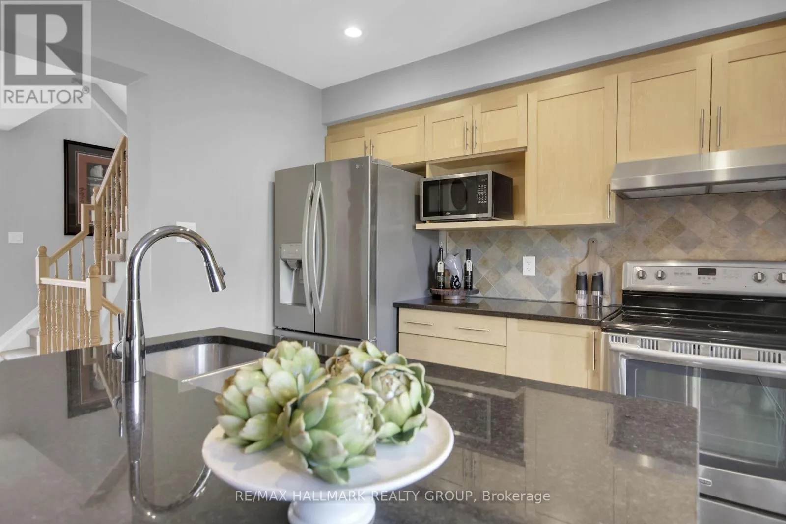 303 MOSAIC PRIVATE