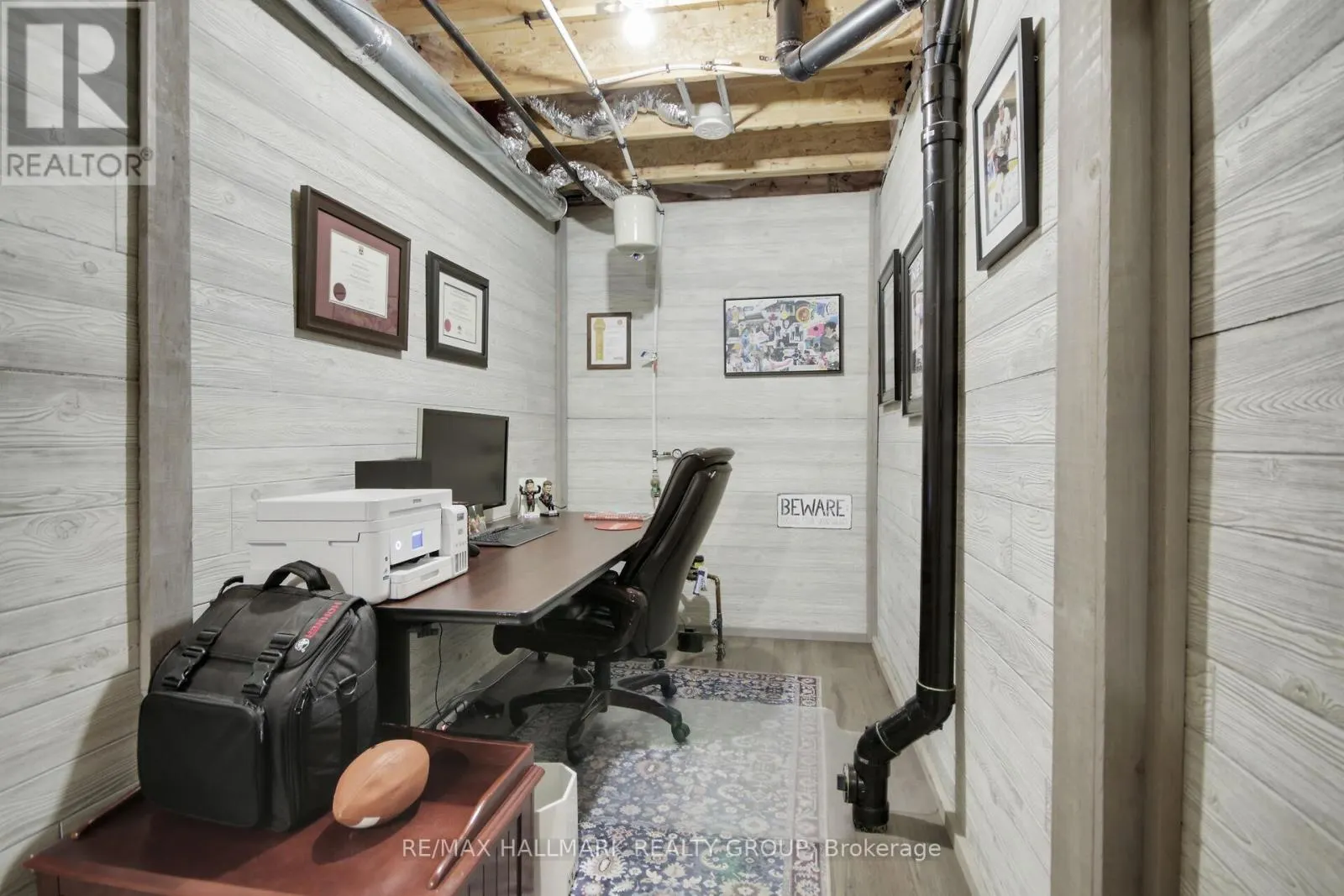 303 MOSAIC PRIVATE