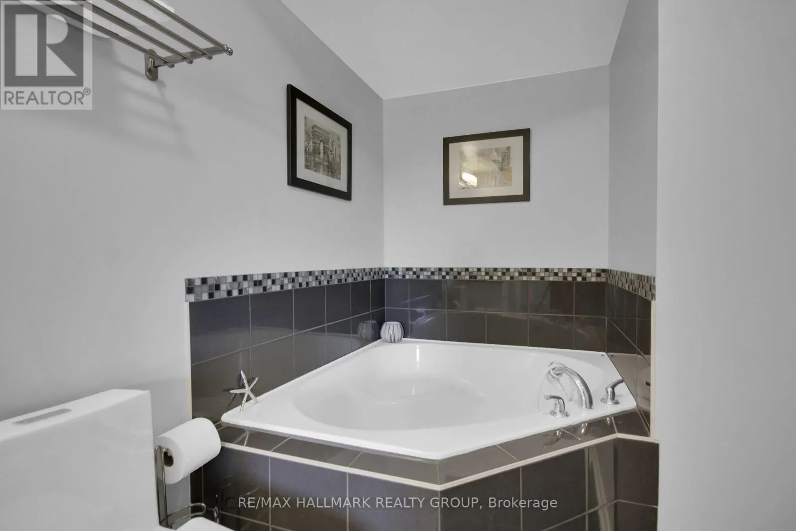 303 MOSAIC PRIVATE