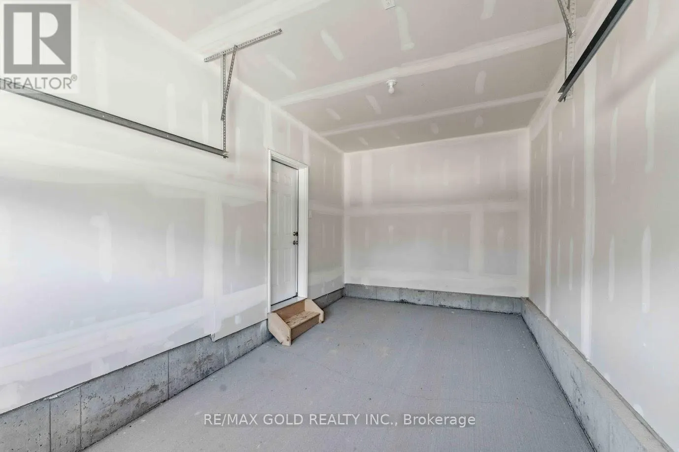 356 PENINSULA ROAD