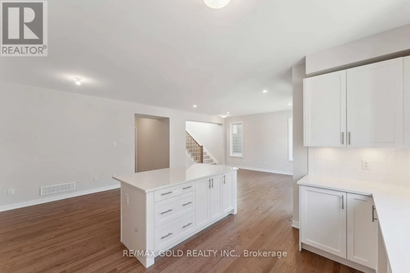 356 PENINSULA ROAD