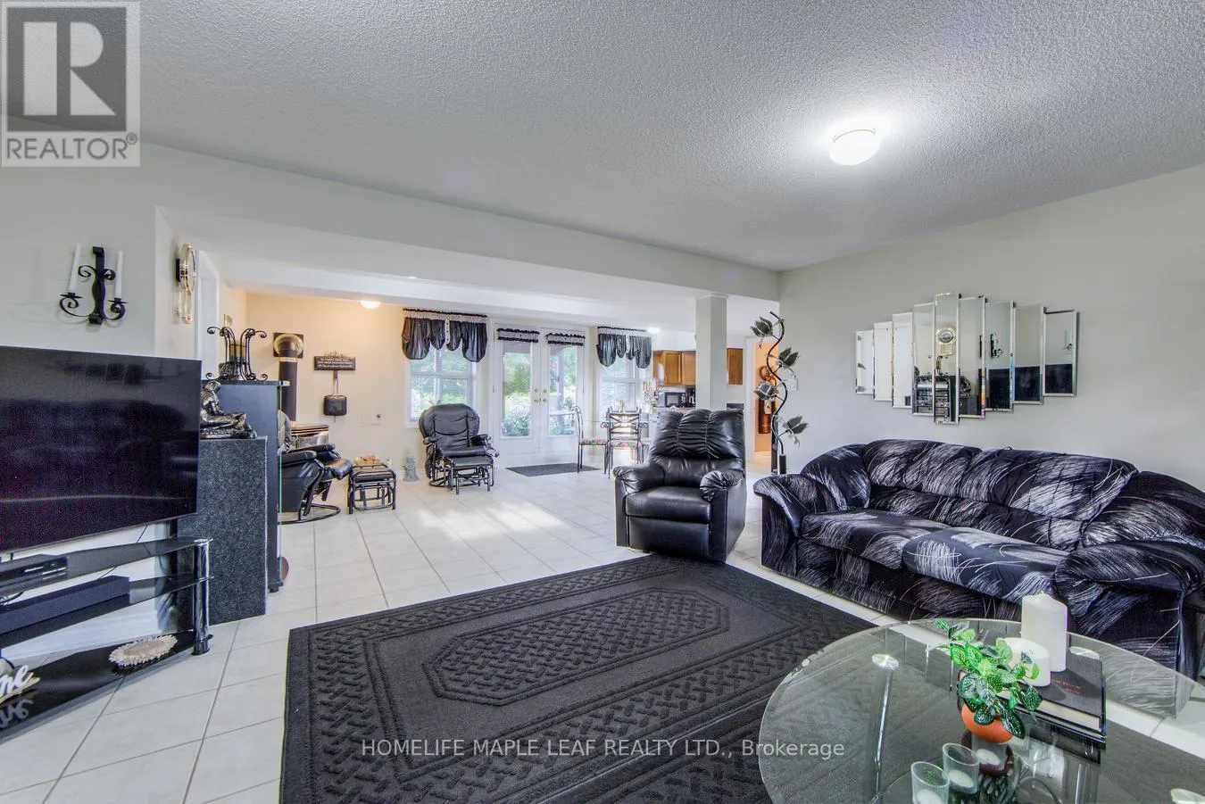 32 MOUNTAINVIEW ROAD