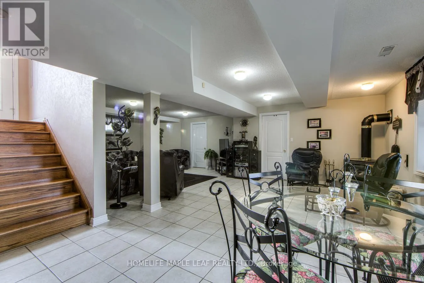 32 MOUNTAINVIEW ROAD