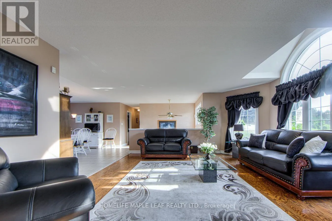 32 MOUNTAINVIEW ROAD