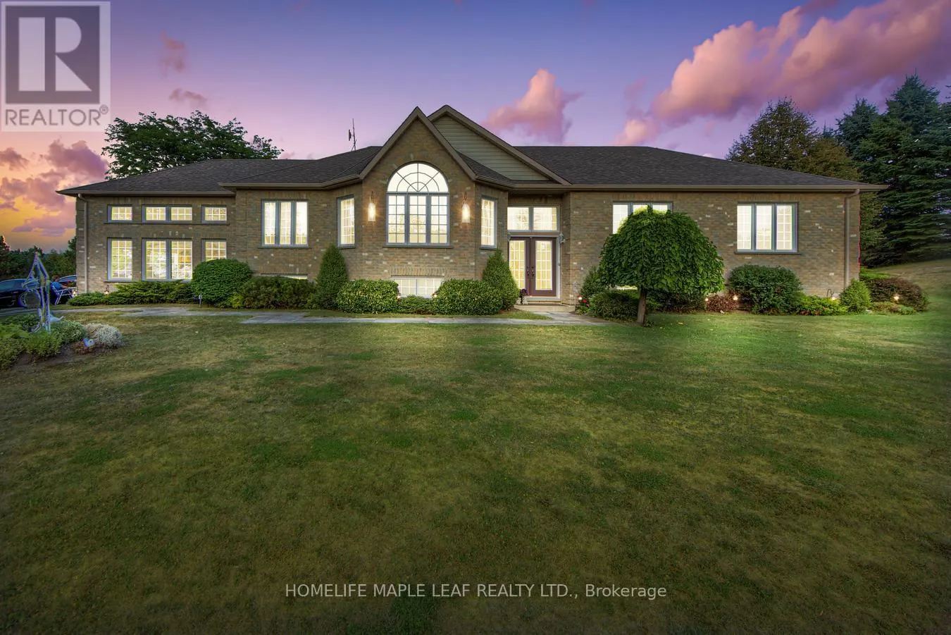 32 MOUNTAINVIEW ROAD