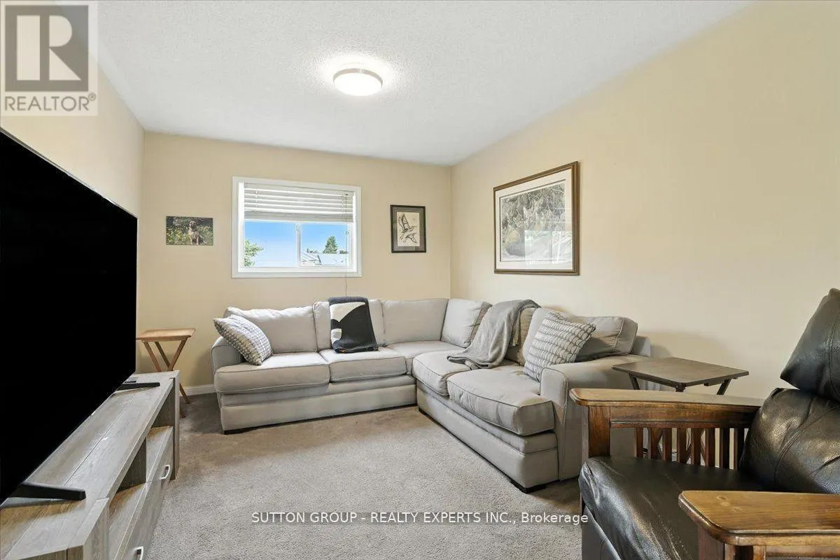 524 GARBUTT TERRACE
