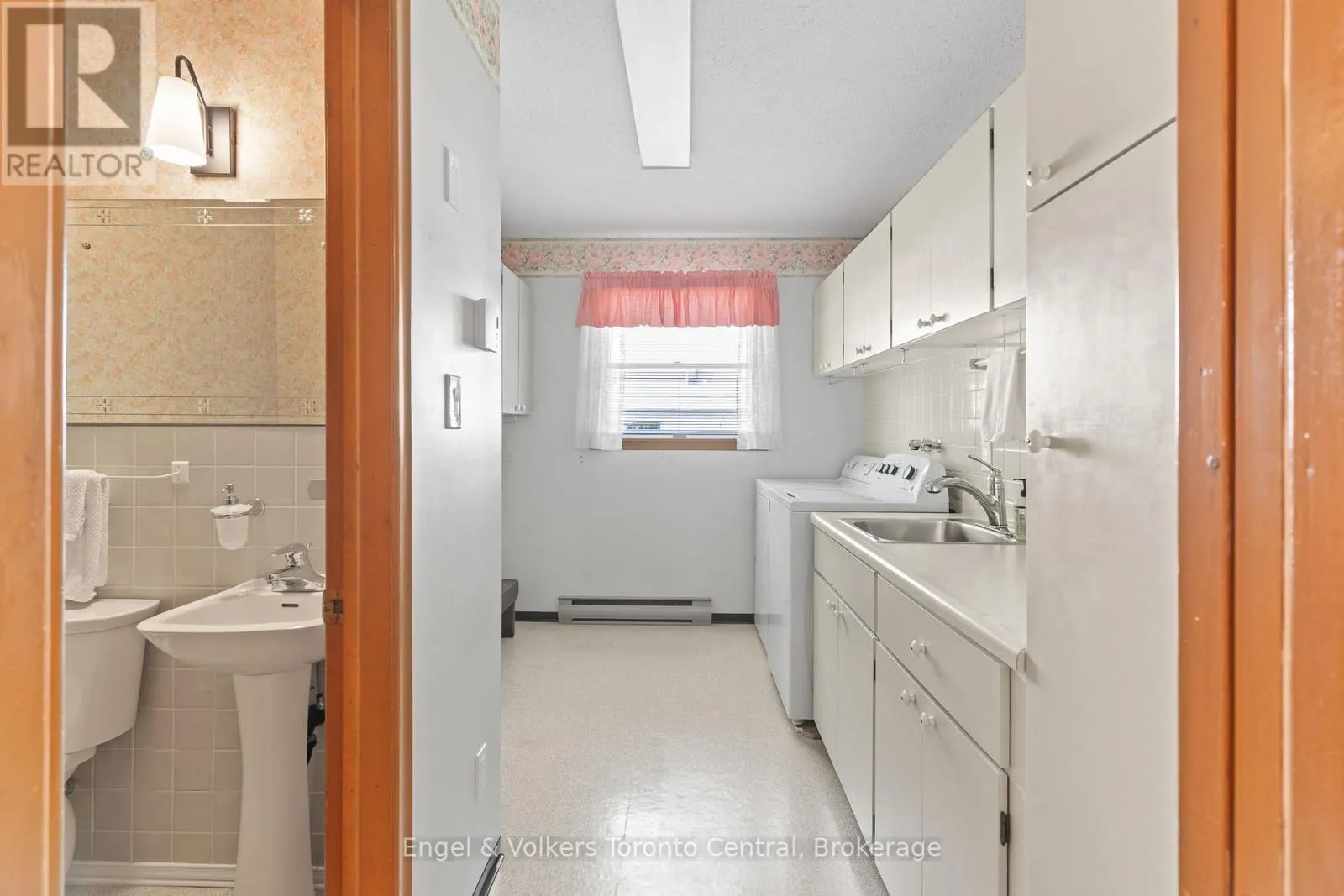 435 4TH AVENUE W