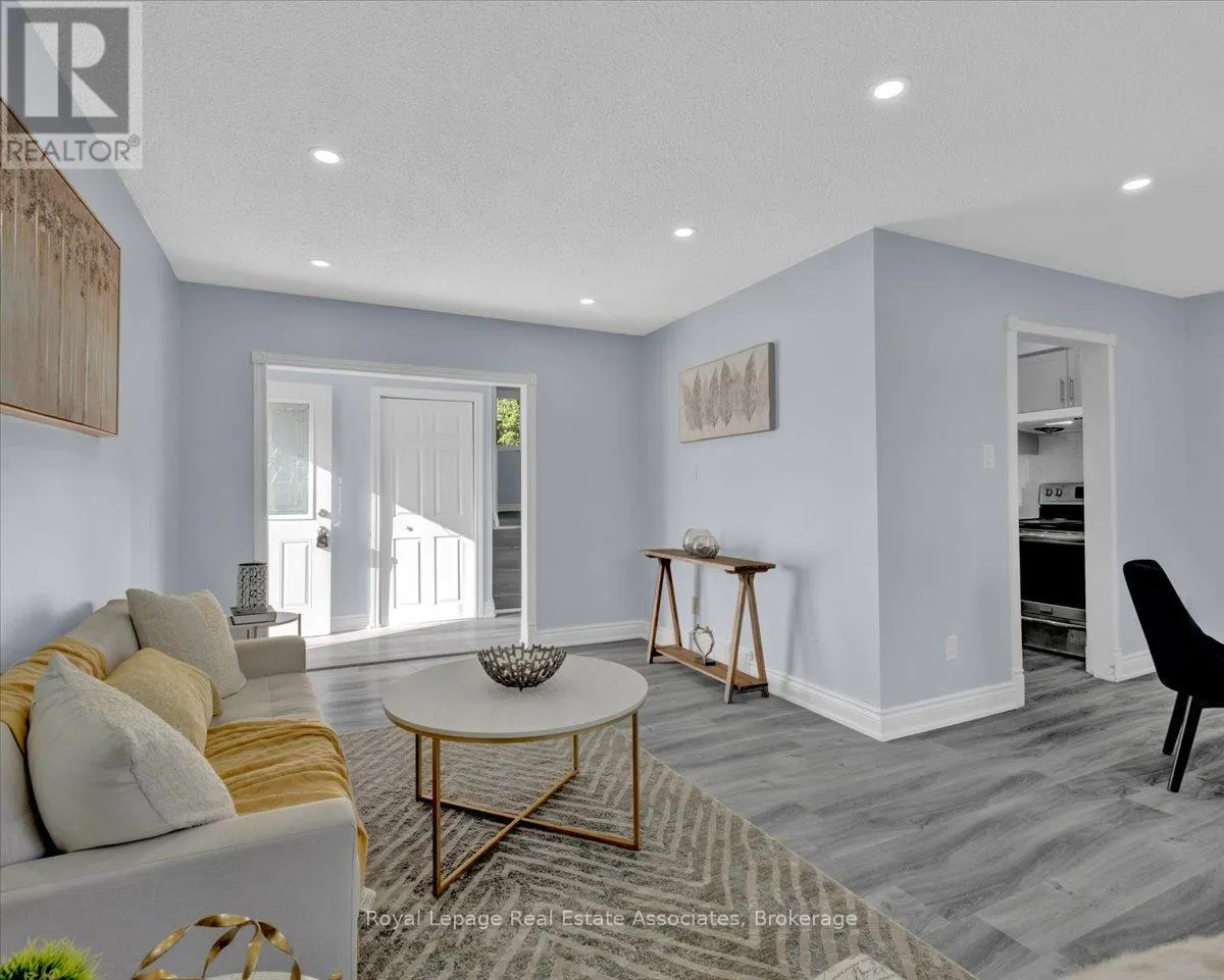 UPPER LEVEL - 9 GAFNEY COURT