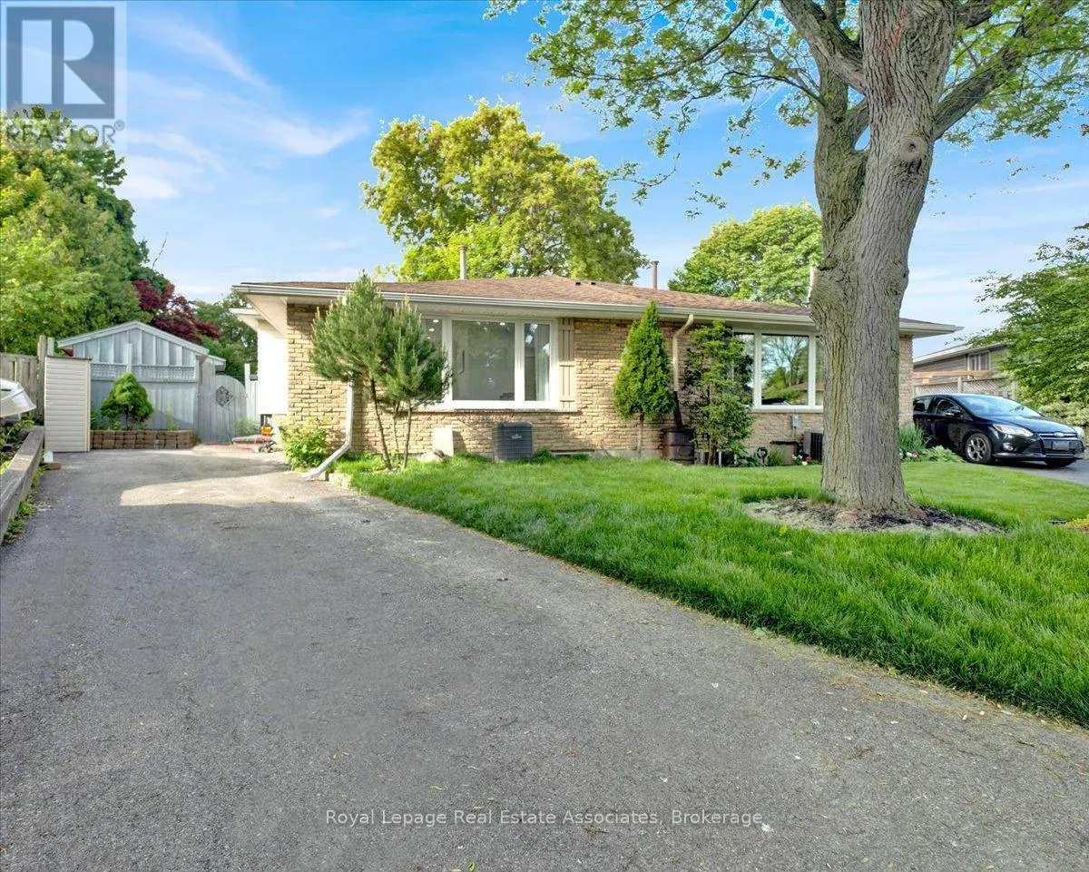 UPPER LEVEL - 9 GAFNEY COURT