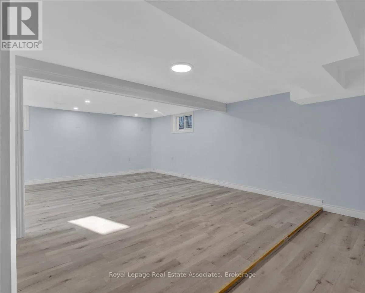 UPPER LEVEL - 9 GAFNEY COURT