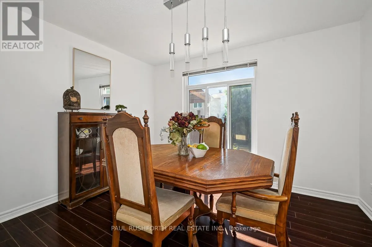 767 VINETTE CRESCENT