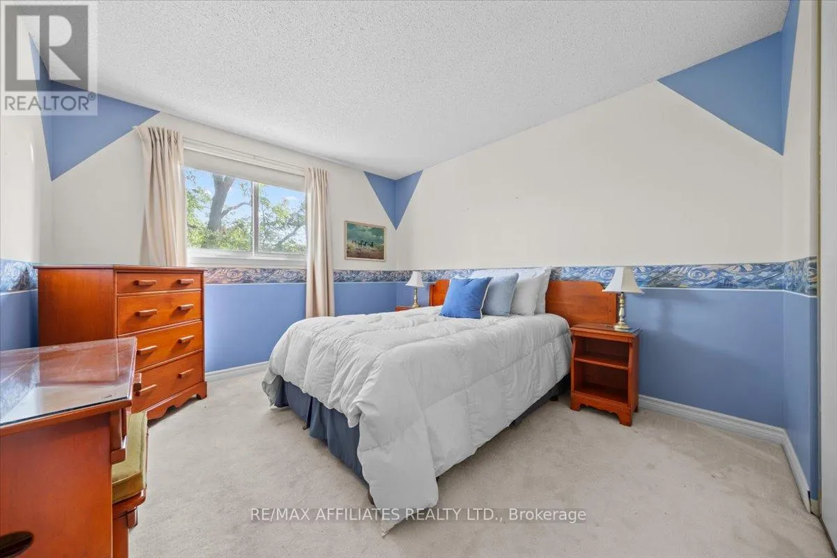 1080 ST LUCIA PLACE