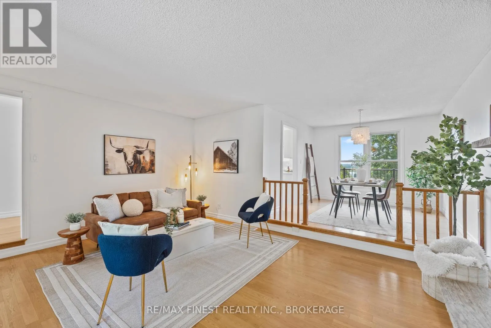 3743 MAPLE CREST COURT