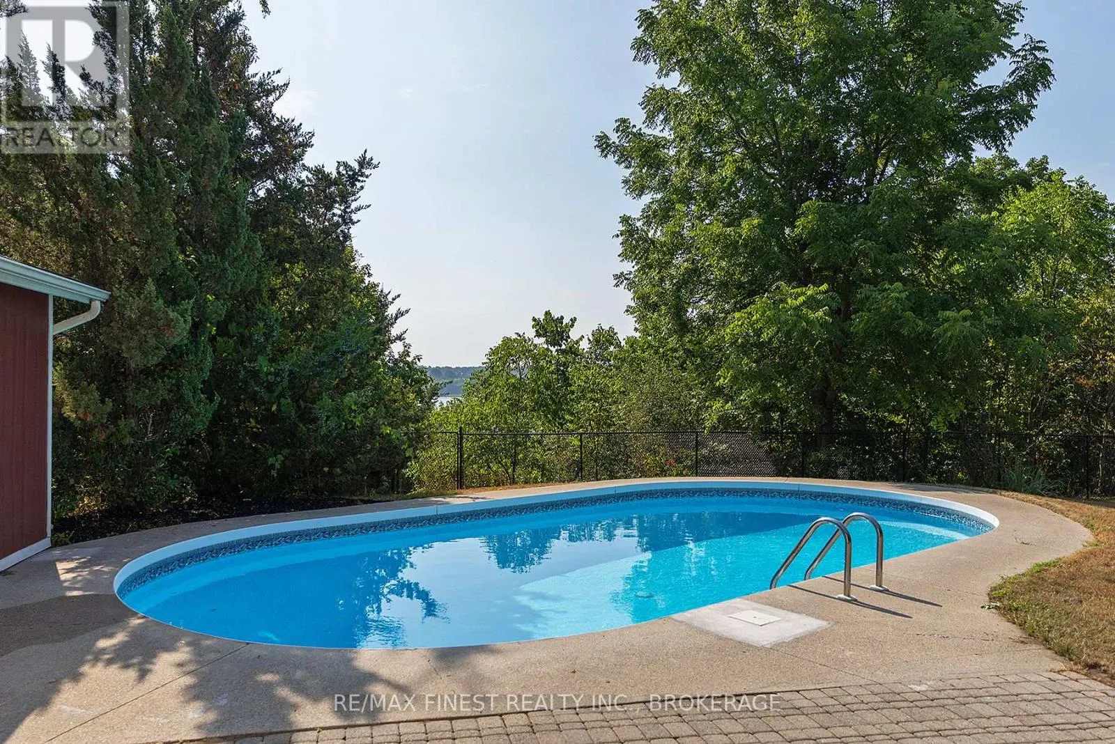 3743 MAPLE CREST COURT
