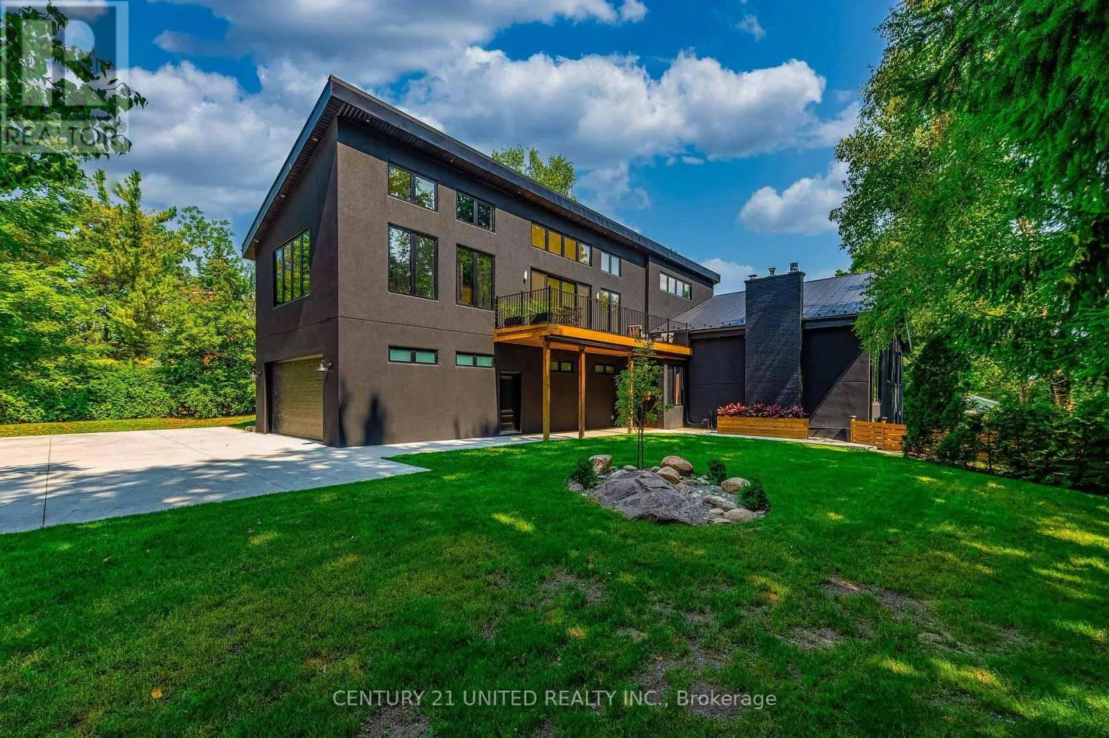 34 EDGEWOOD ROAD