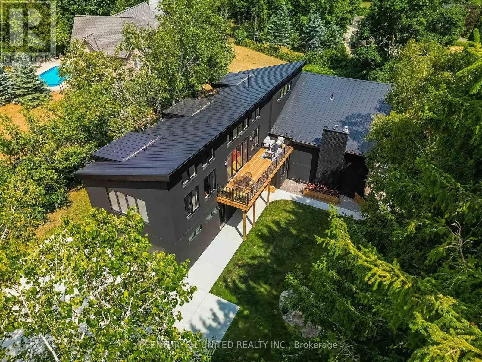 34 EDGEWOOD ROAD