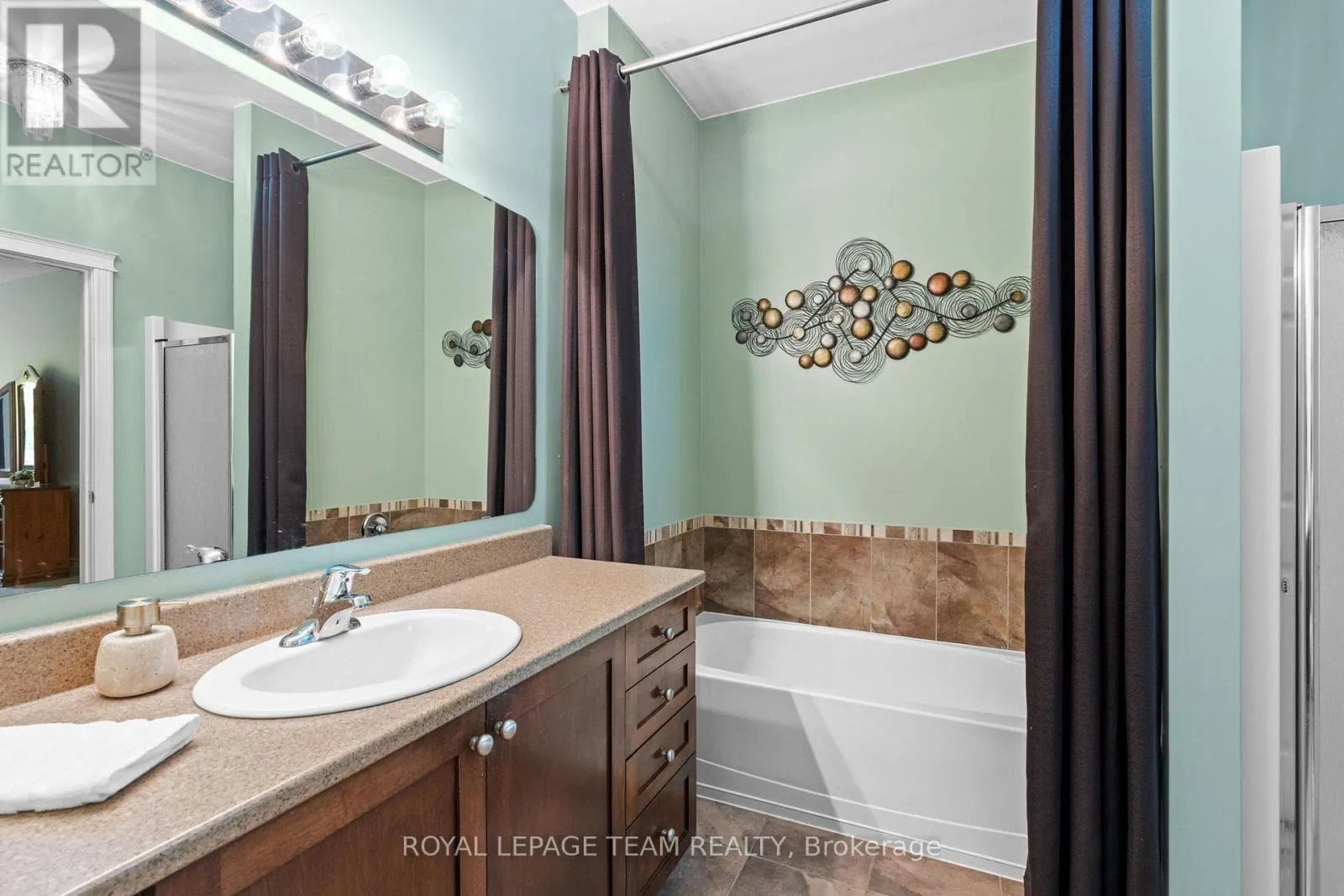 920 BURWASH LANDING BAY