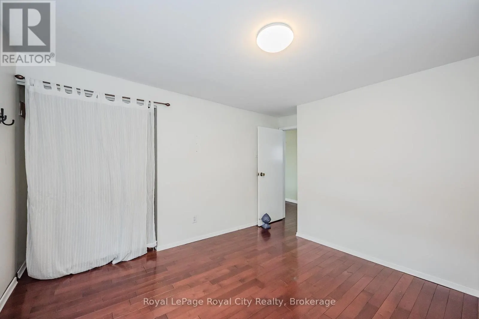 FRONT UNIT - 93 ESSEX STREET, #Front Unit
