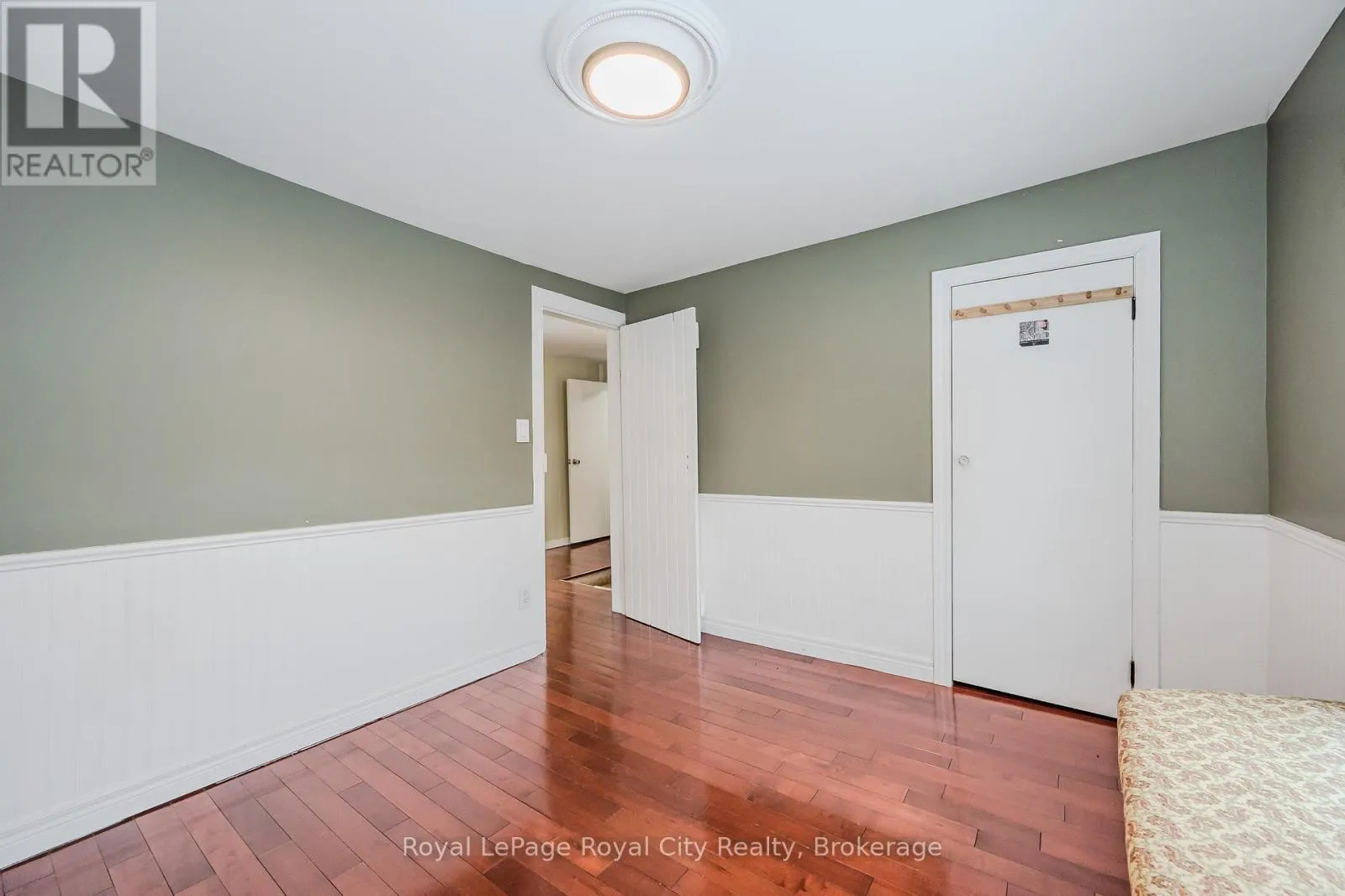 FRONT UNIT - 93 ESSEX STREET, #Front Unit