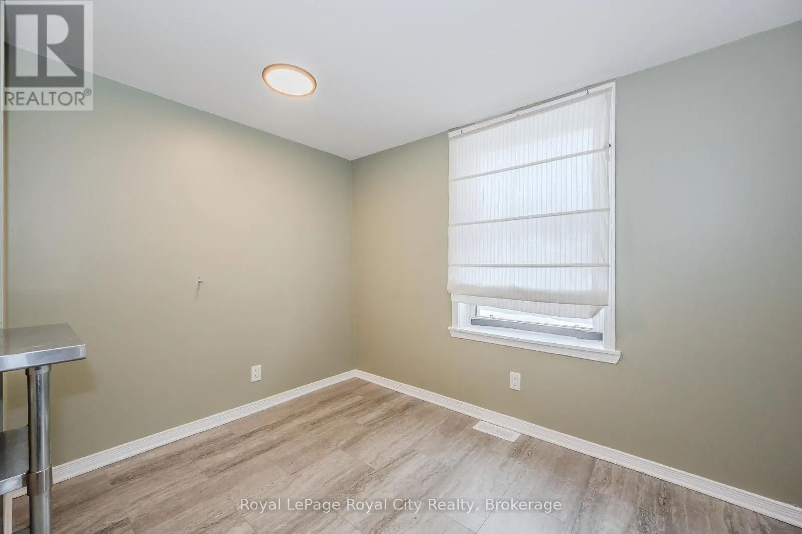 FRONT UNIT - 93 ESSEX STREET, #Front Unit