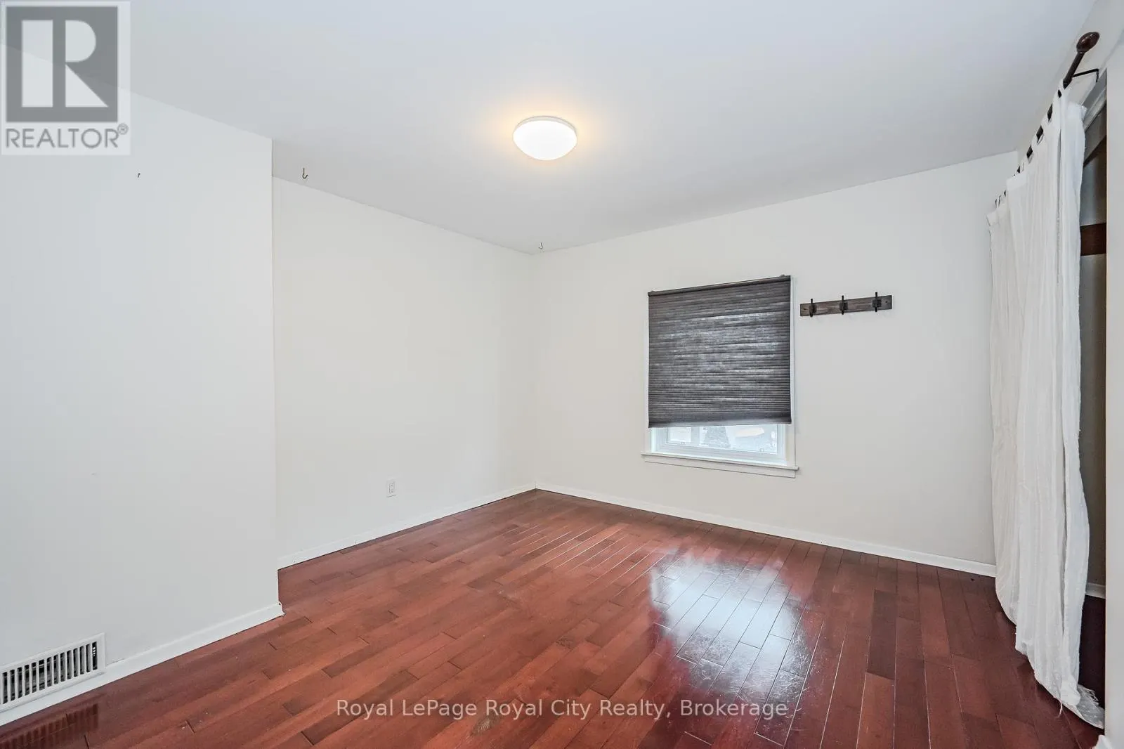 FRONT UNIT - 93 ESSEX STREET, #Front Unit