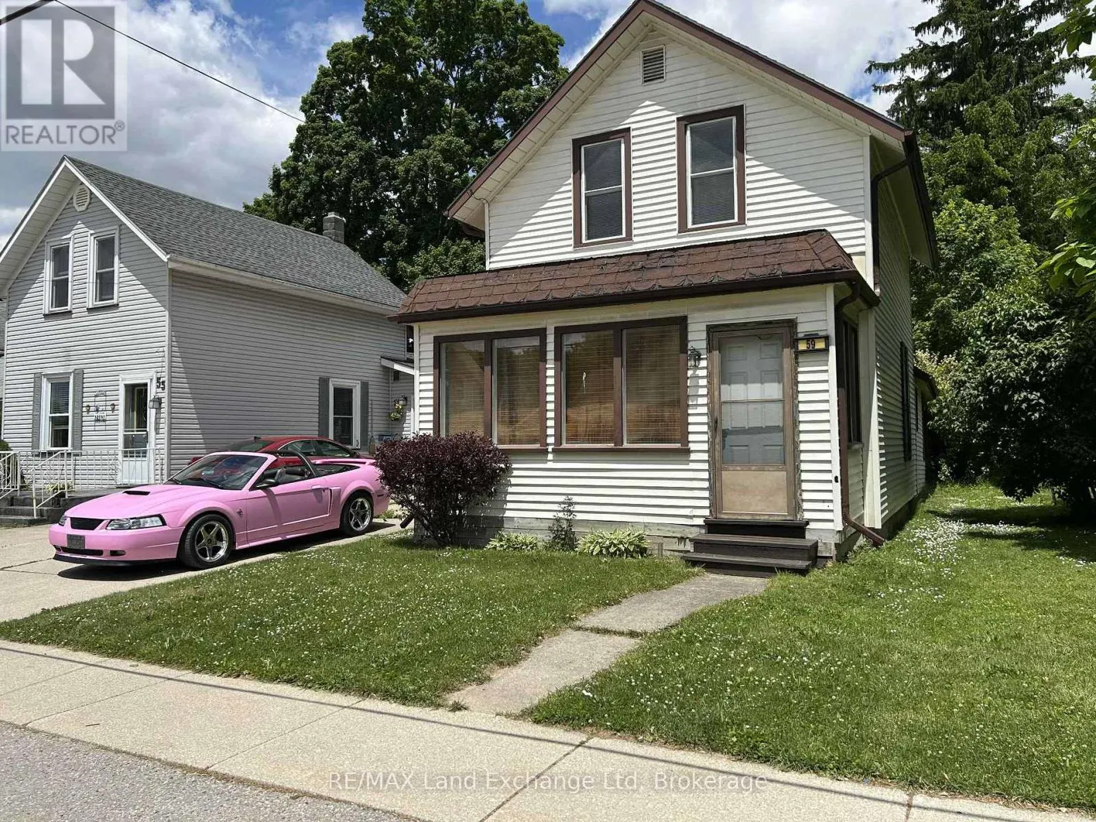 59 ALBERT STREET E