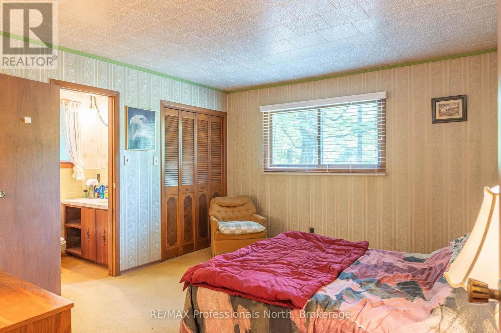 2499 KENNISIS LAKE ROAD