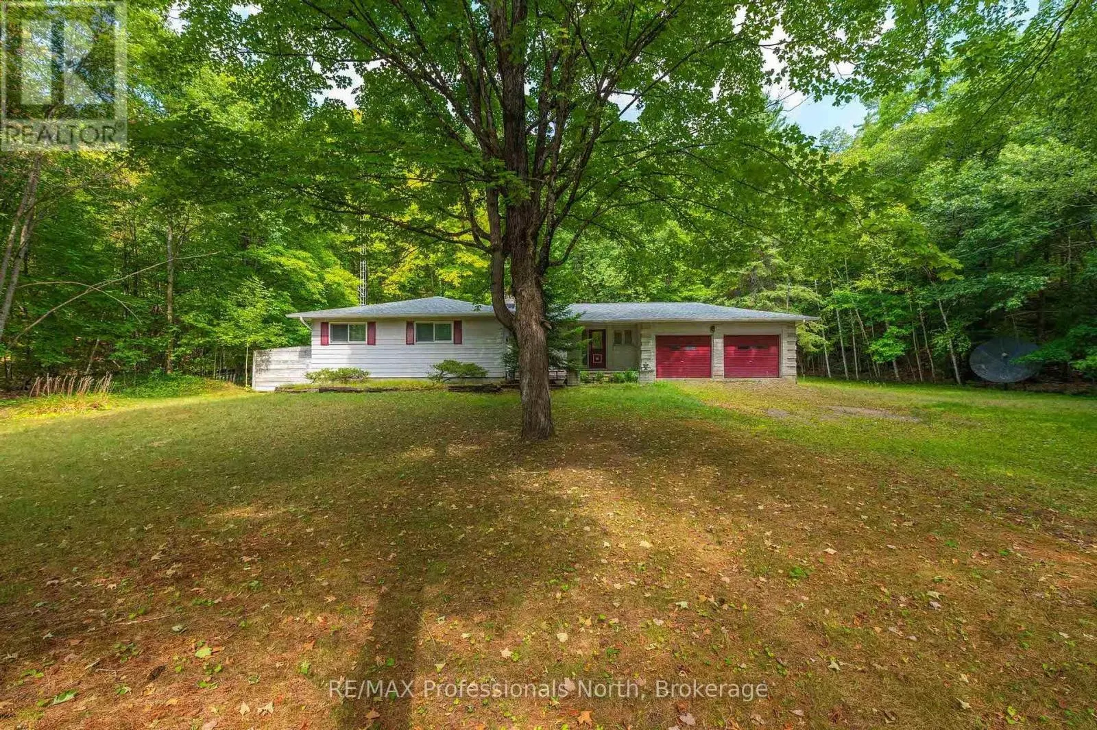 2499 KENNISIS LAKE ROAD