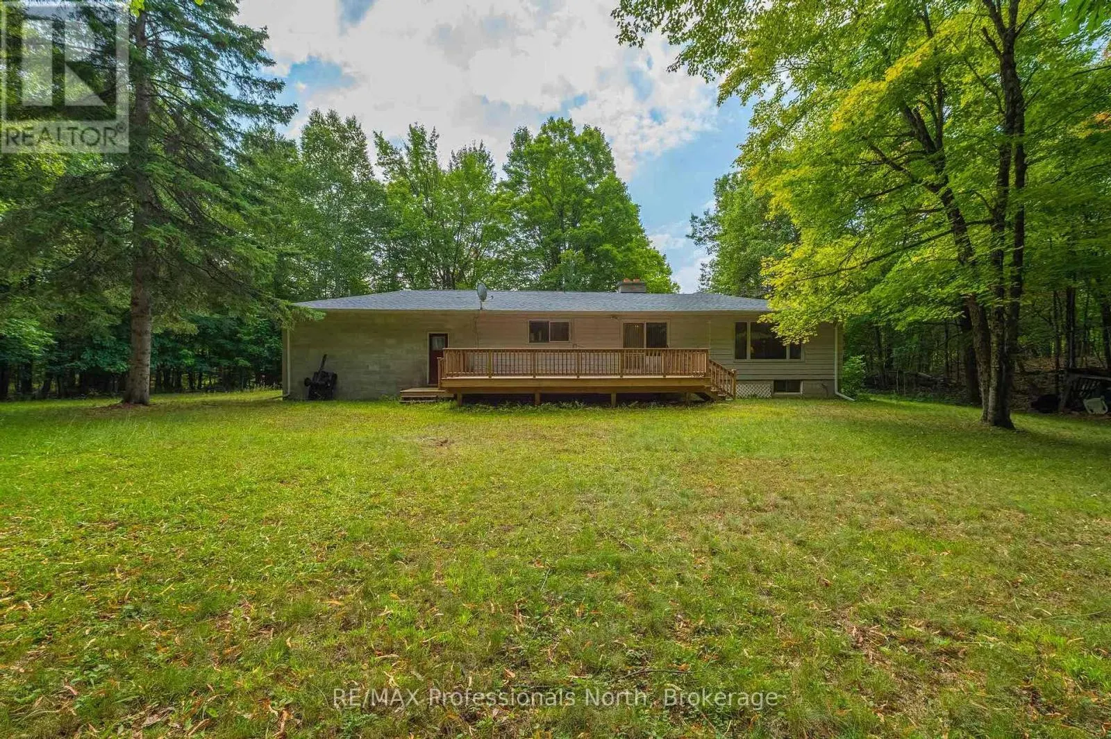 2499 KENNISIS LAKE ROAD