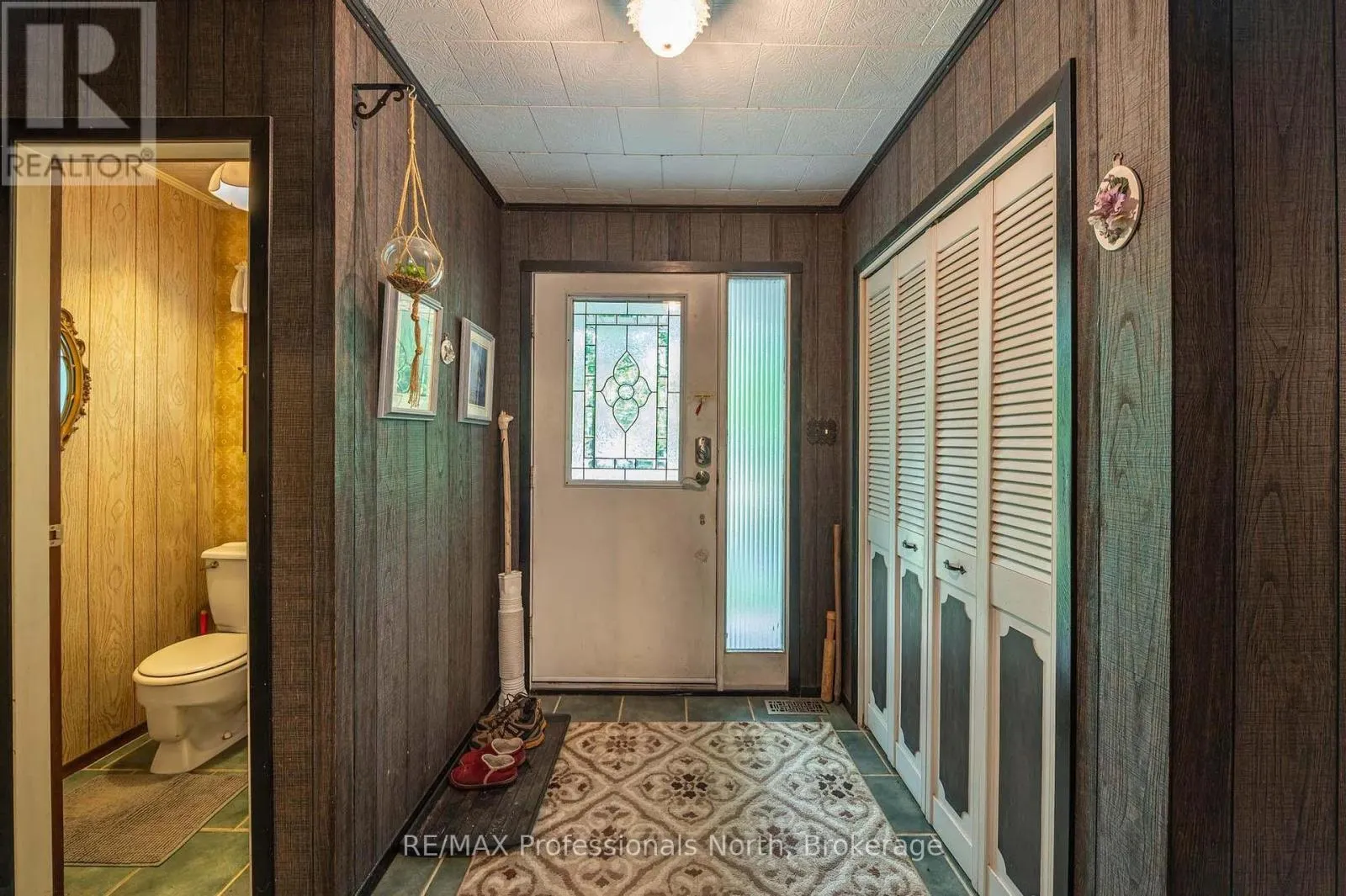 2499 KENNISIS LAKE ROAD